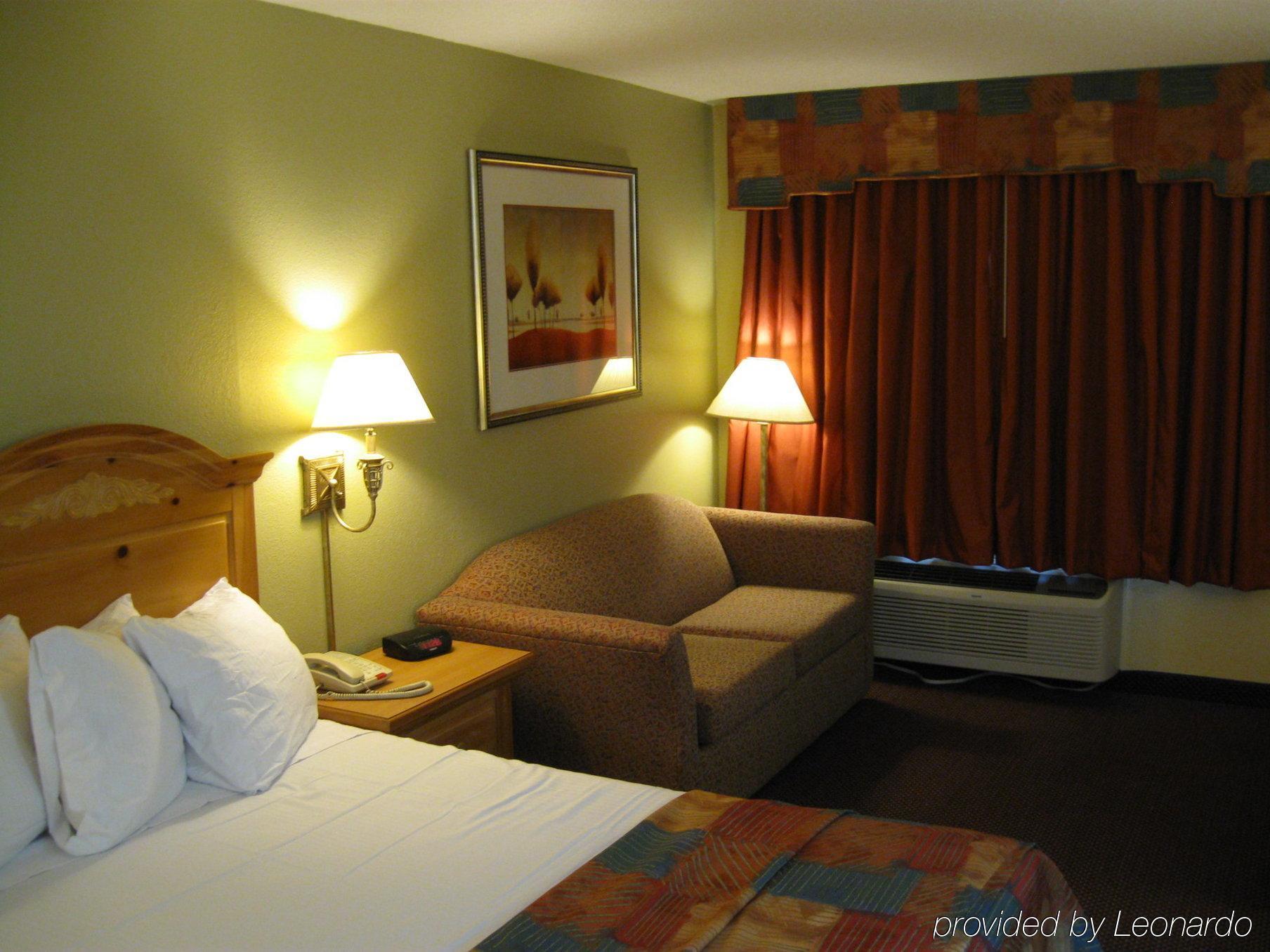 Baymont By Wyndham Terrell Hotel Cameră foto